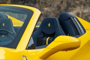 Ferrari F8 Spider 2019 года 